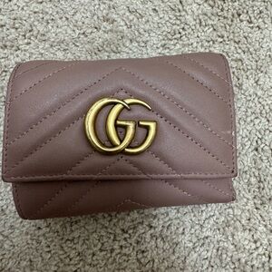 Gucci trifold marmont wallet